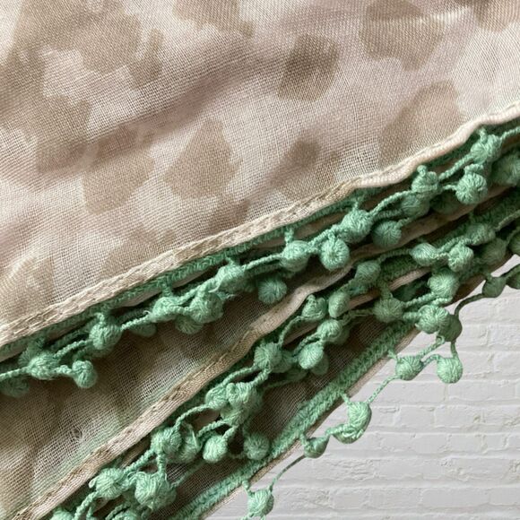 Vera Neumann Scarf Beige Green Boho Print Infinity Scarf Pom Pom Edging Detail - Picture 5 of 9